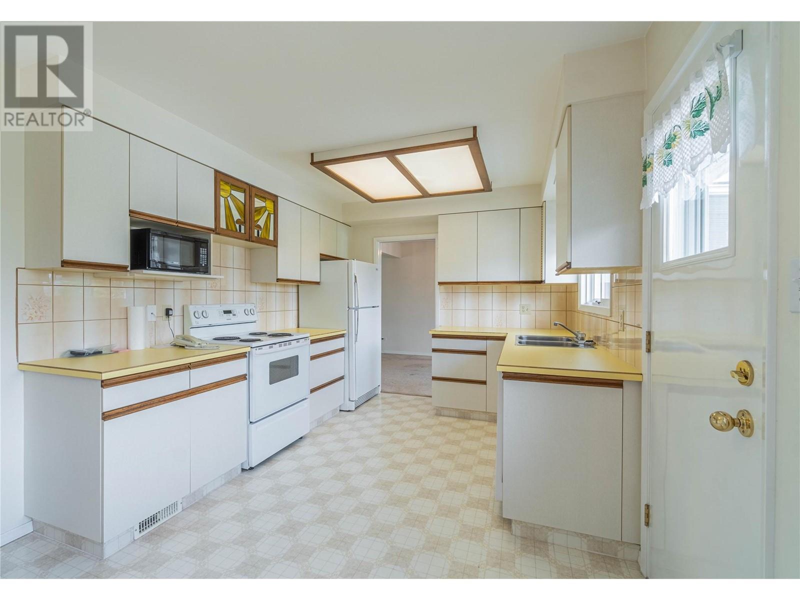 514 Battle Street W, Kamloops, British Columbia  V2C 1H2 - Photo 10 - 10348837