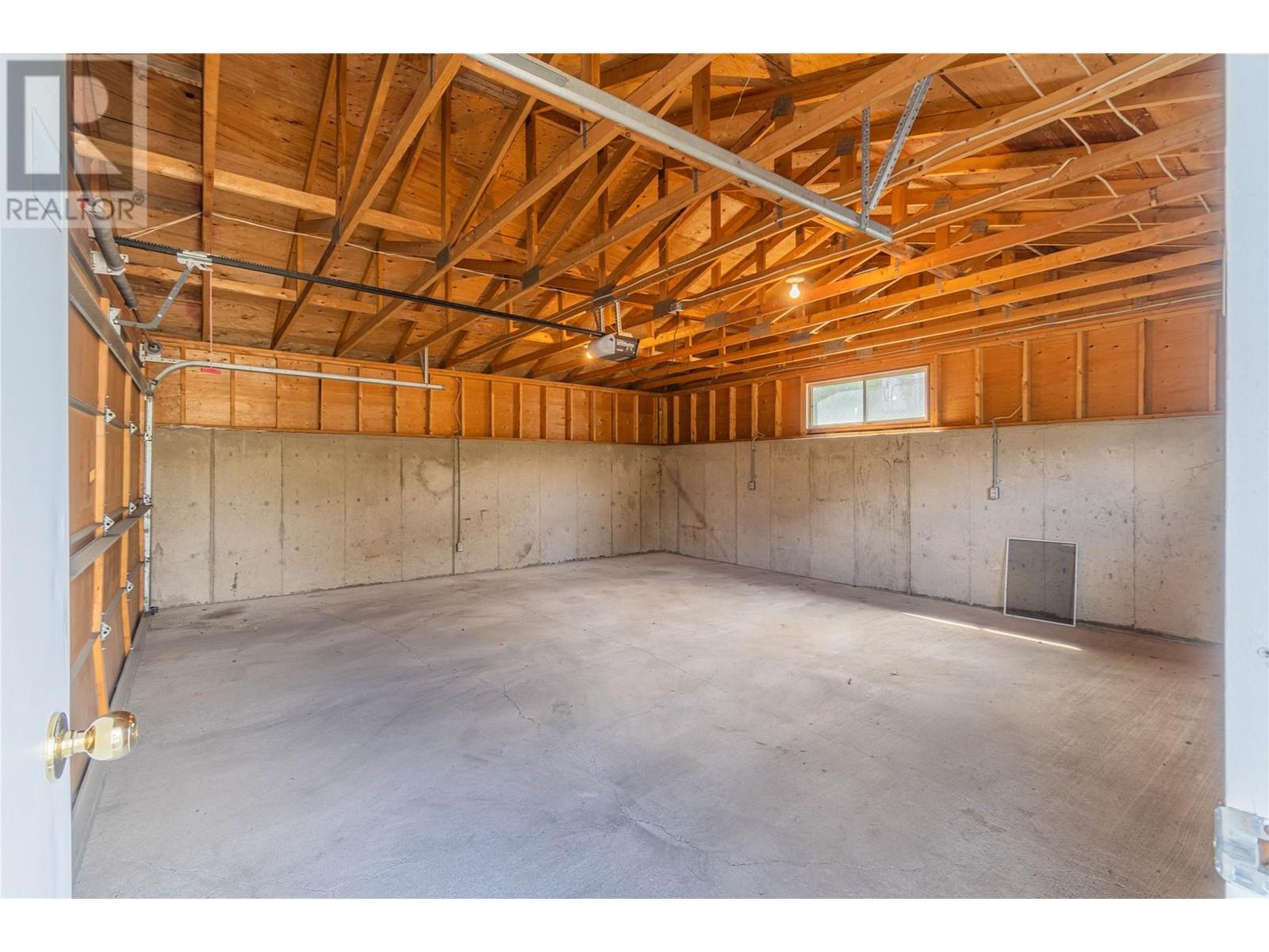 514 Battle Street W, Kamloops, British Columbia  V2C 1H2 - Photo 37 - 10348837