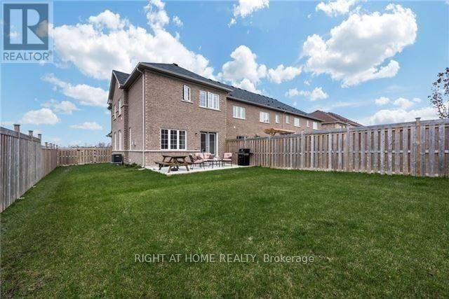 Property at 23 SNELGROVE CRESCENT image 5