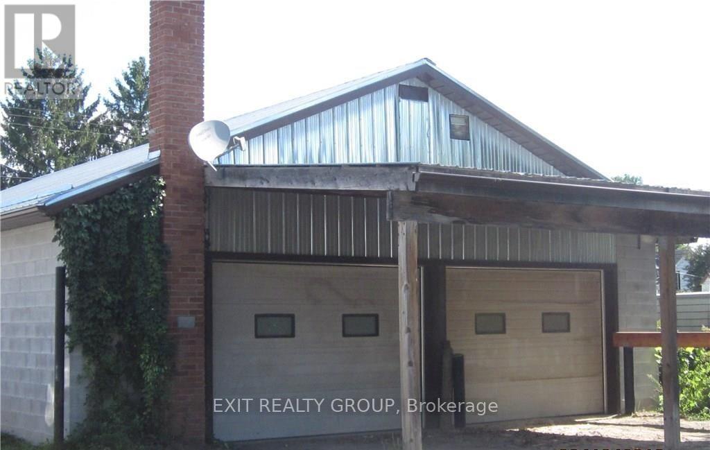 210 Mary Street, Tweed, Ontario  K0K 3J0 - Photo 2 - X12163559