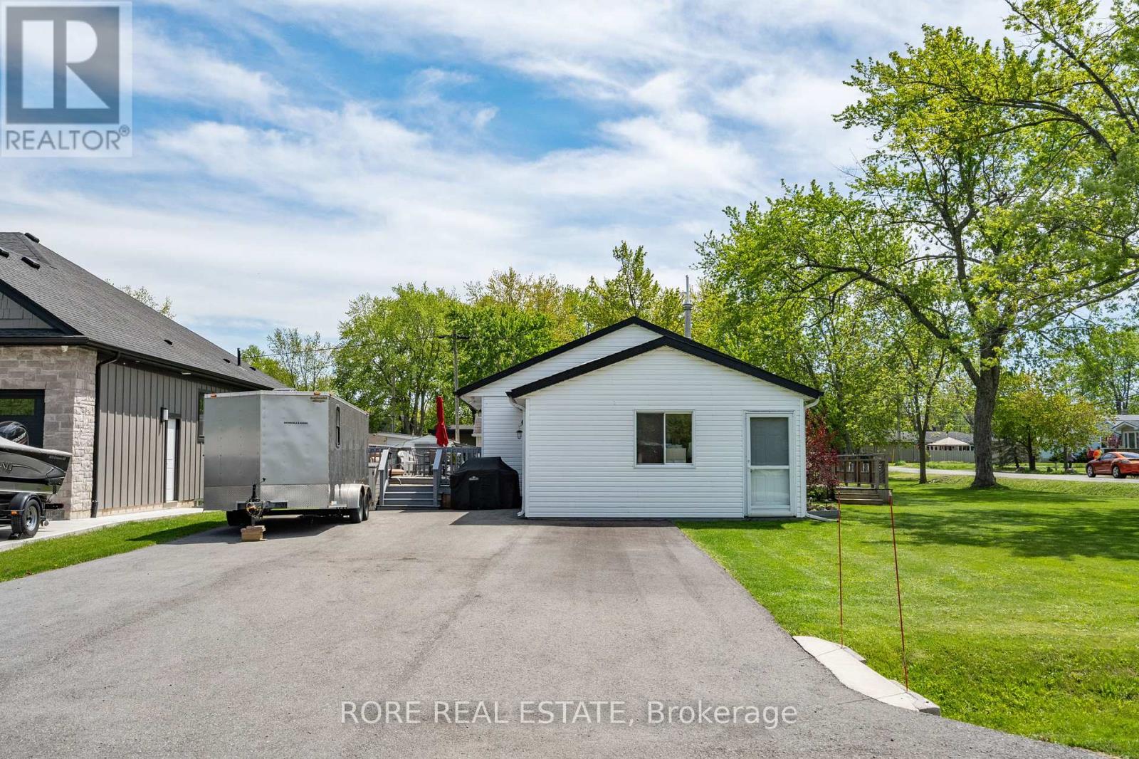 Property at 128 COOK AVENUE image 3