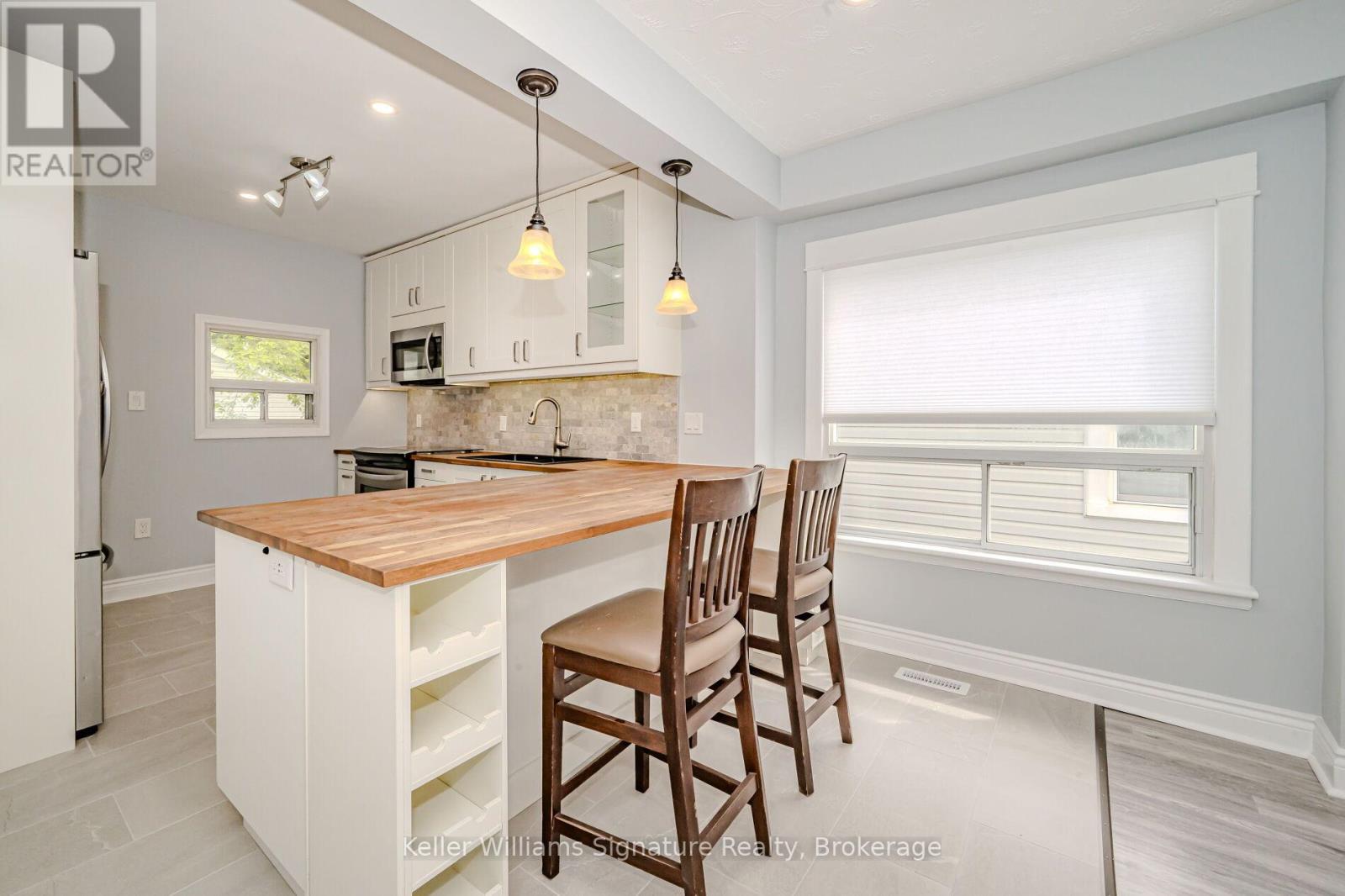 278 Normanhurst Avenue, Hamilton, Ontario  L8H 5N4 - Photo 8 - X12163468