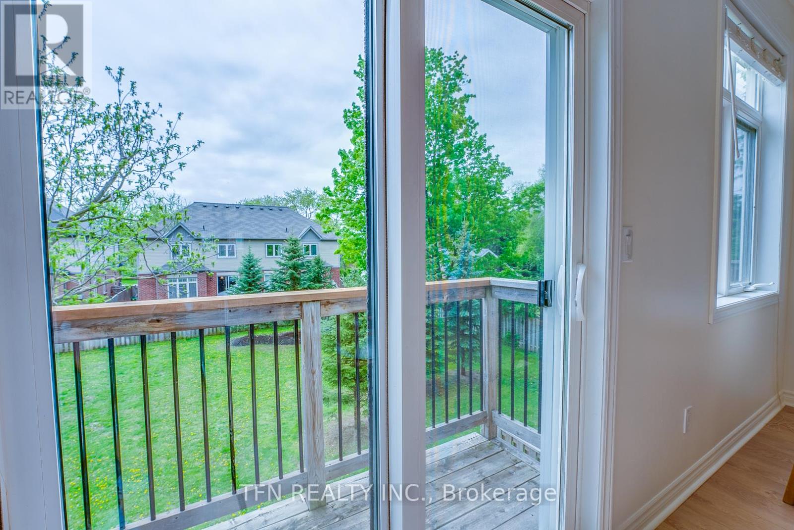 2360 Treversh Common, Burlington, Ontario  L7R 0C8 - Photo 10 - W12163296