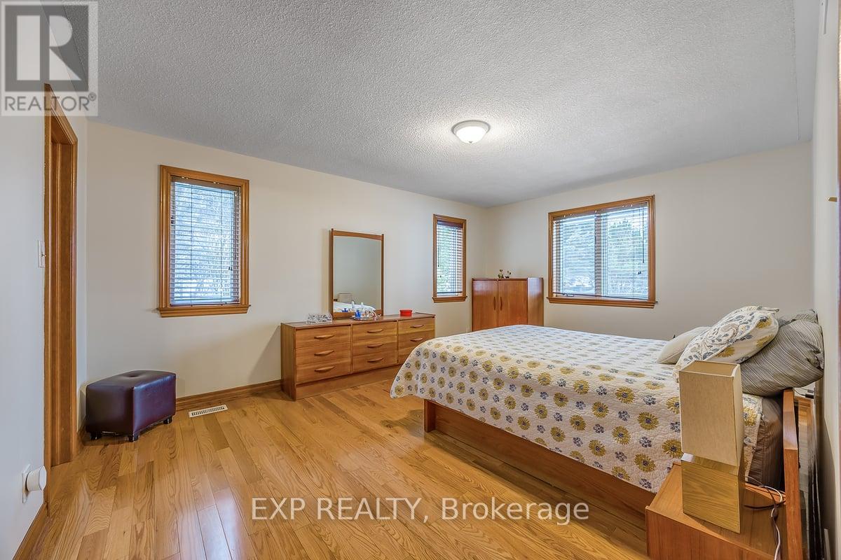 63 Riverside Drive, Toronto, Ontario  M9L 1J2 - Photo 18 - W12163299