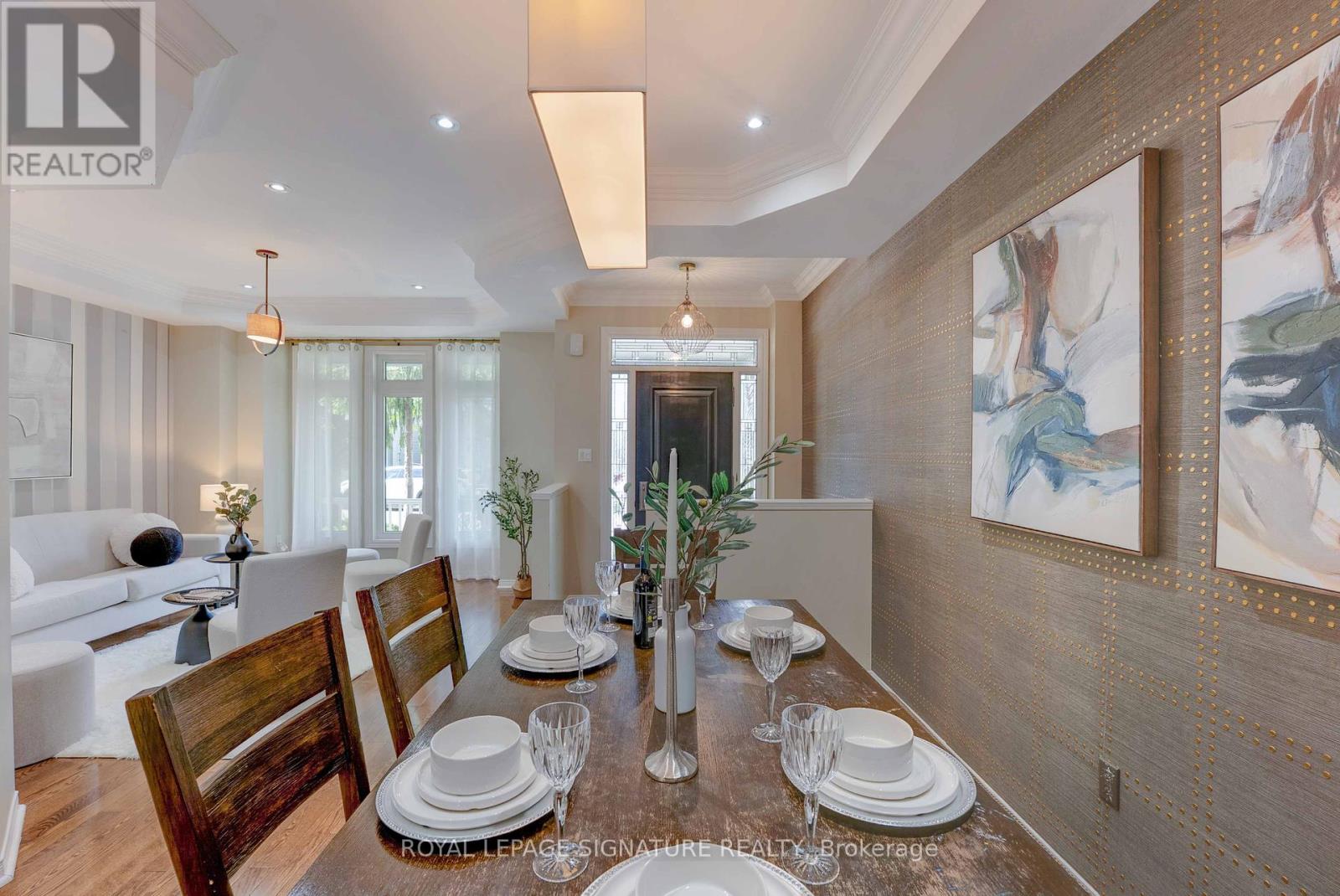 216 Gatwick Drive, Oakville, Ontario  L6H 6M9 - Photo 7 - W12163359