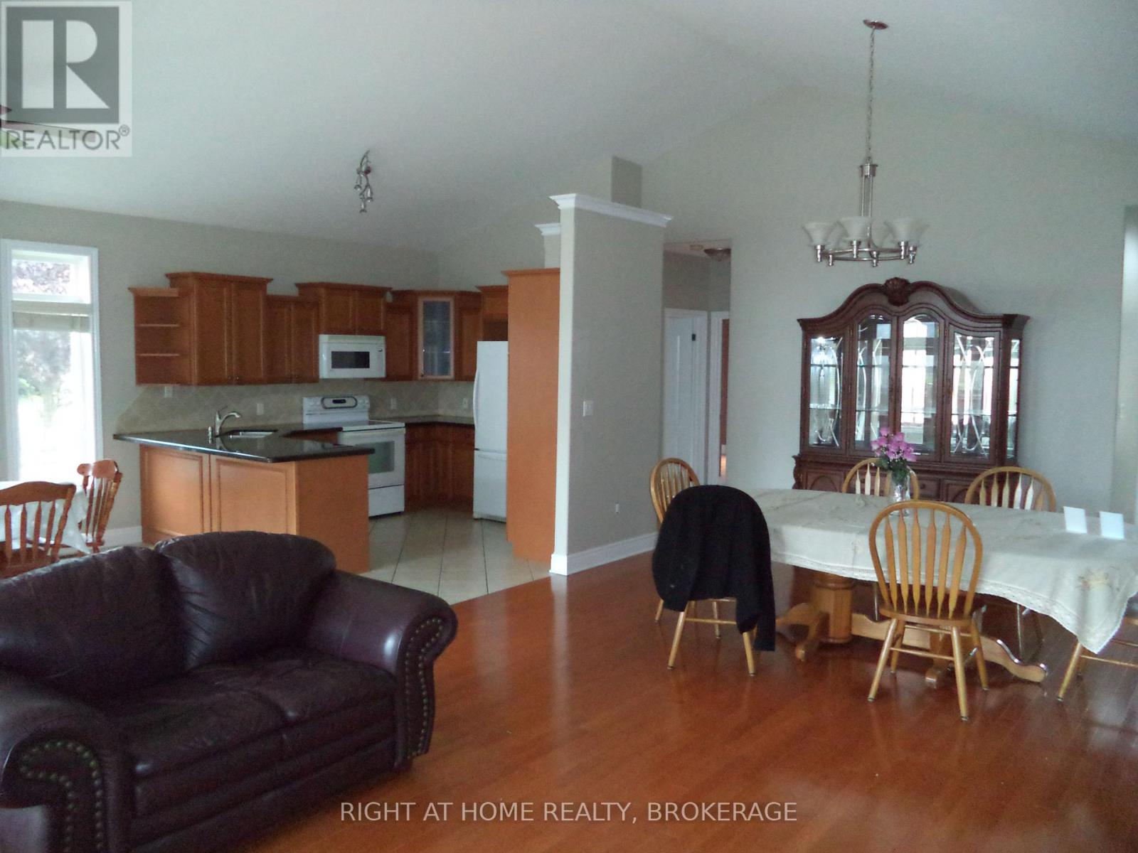 48 Nicholas Drive, St. Catharines, Ontario  L2C 4C5 - Photo 16 - X12163428