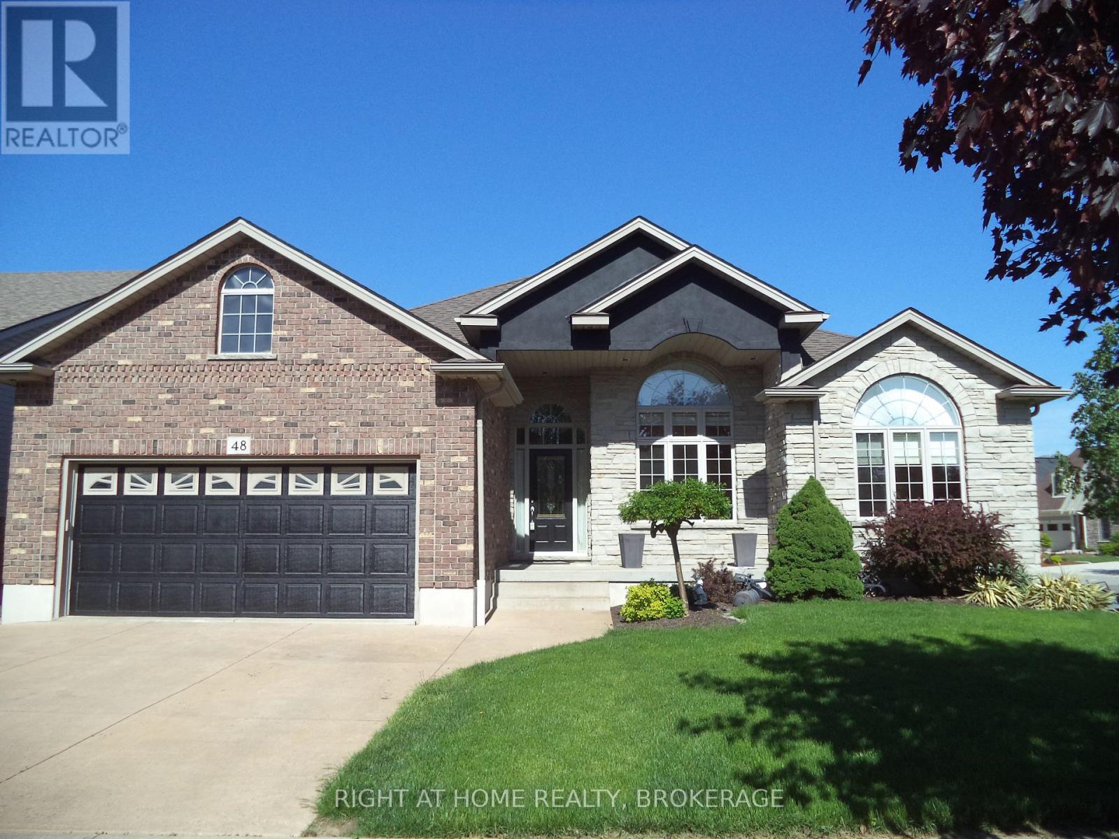 48 Nicholas Drive, St. Catharines, Ontario  L2C 4C5 - Photo 2 - X12163428