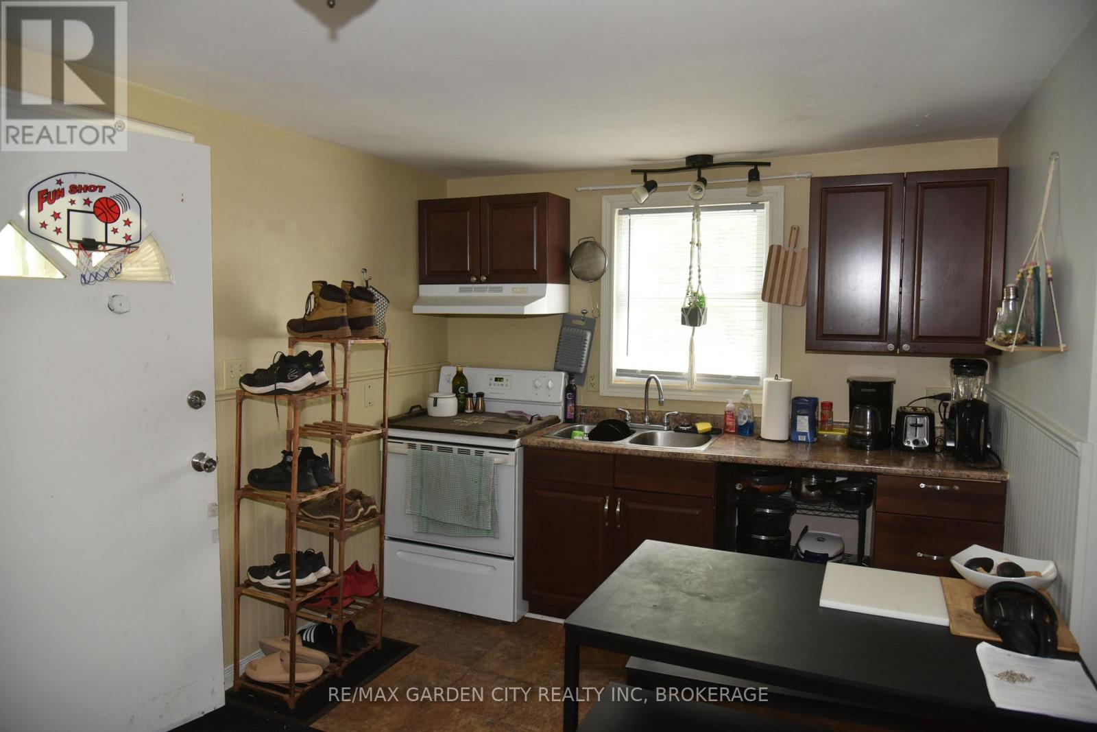177 Erie Street, Port Colborne, Ontario  L3K 4M5 - Photo 17 - X12163436
