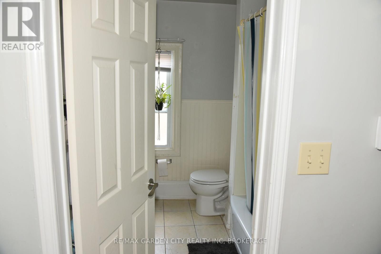 177 Erie Street, Port Colborne, Ontario  L3K 4M5 - Photo 20 - X12163436