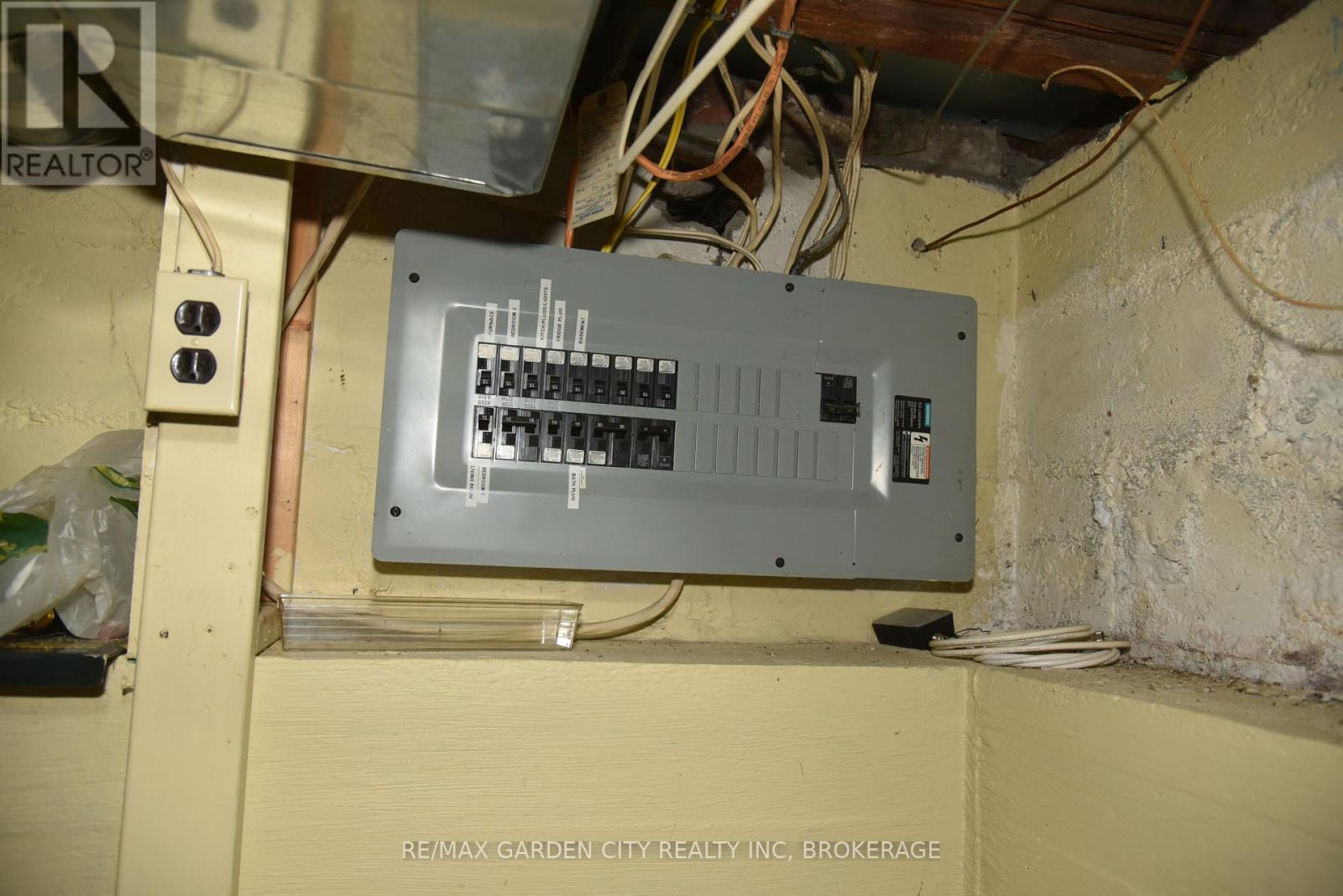 177 Erie Street, Port Colborne, Ontario  L3K 4M5 - Photo 24 - X12163436
