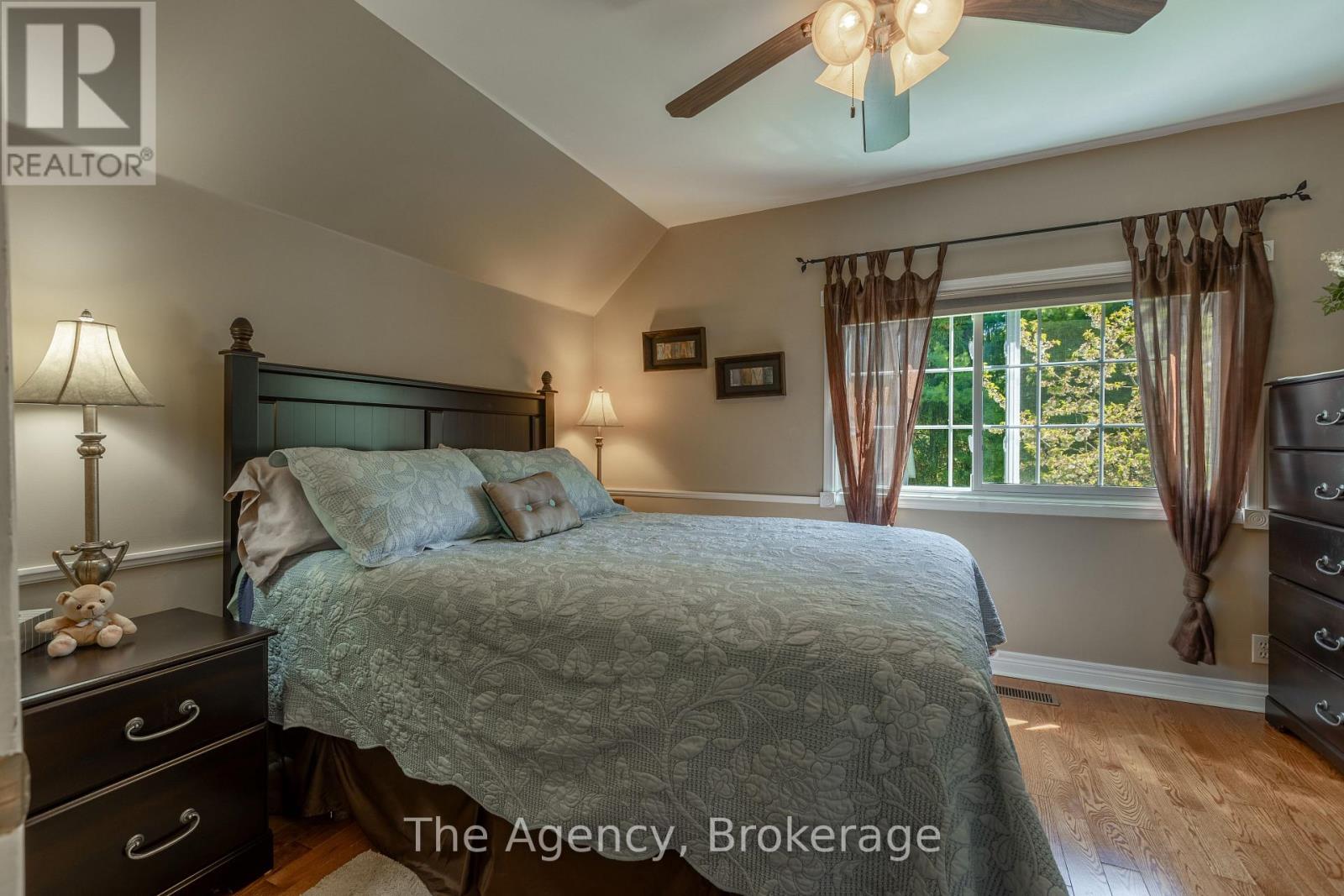 511 Canboro Road, Pelham (Fenwick), Ontario  L0S 1C0 - Photo 23 - X12163516