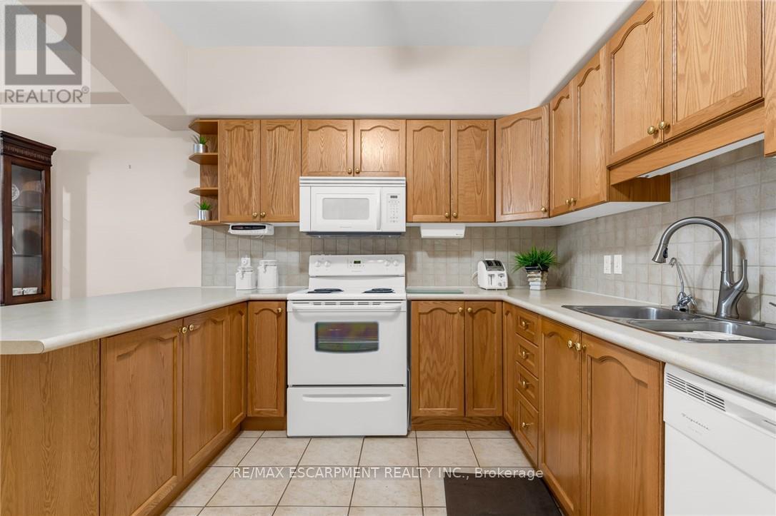 107 - 908 Mohawk Road E, Hamilton, Ontario  L8T 2R8 - Photo 14 - X12163326