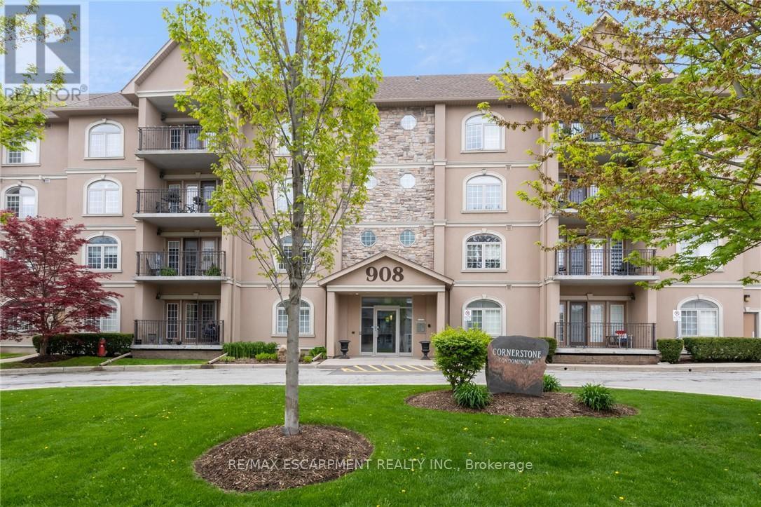 Property at 107 - 908 MOHAWK ROAD E image 2
