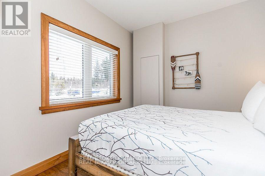1b - 1841 Muskoka Road 118 W, Muskoka Lakes, Ontario  P1L 1W8 - Photo 17 - X12163365