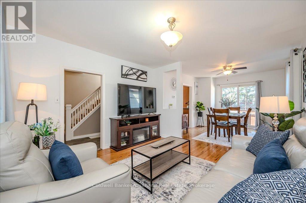 22 Simcoe Street, Guelph, Ontario  N1E 3B8 - Photo 11 - X12163525