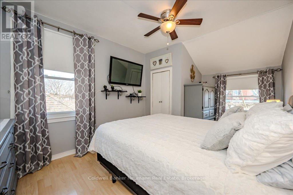 22 Simcoe Street, Guelph, Ontario  N1E 3B8 - Photo 21 - X12163525
