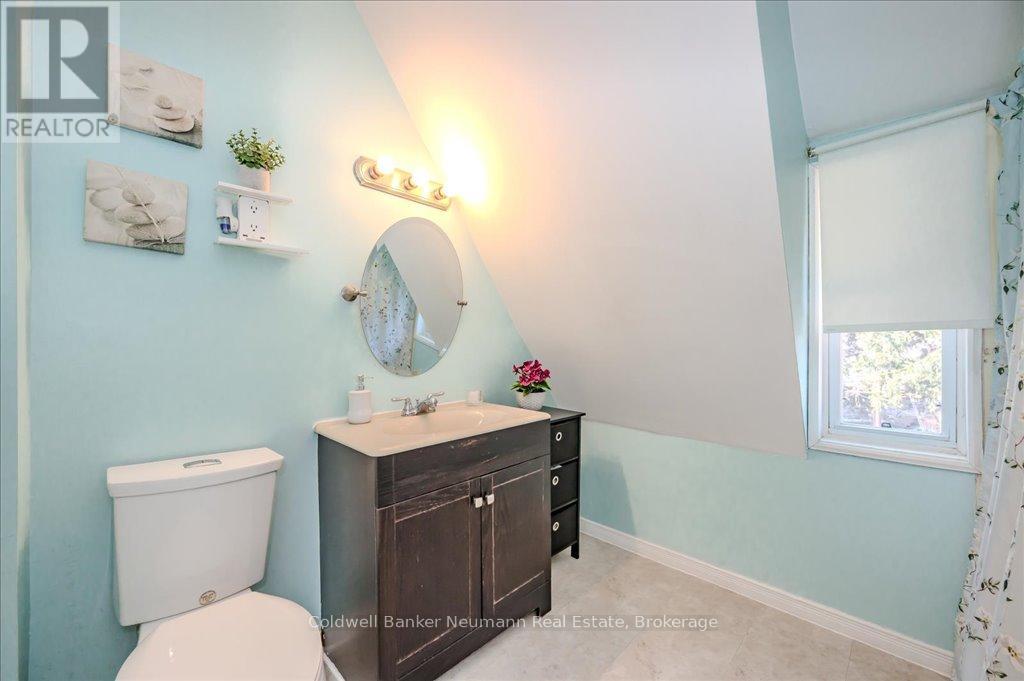 22 Simcoe Street, Guelph, Ontario  N1E 3B8 - Photo 26 - X12163525
