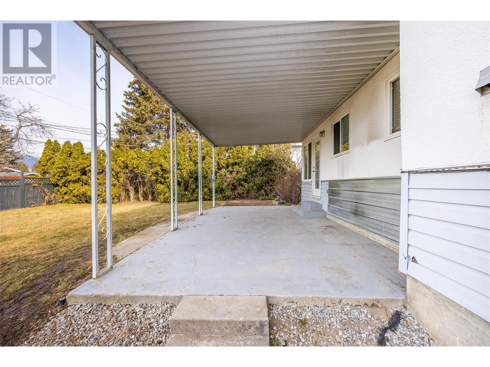 1388 Cherry Crescent W, Kelowna, British Columbia  V1Y 3X8 - Photo 36 - 10348685