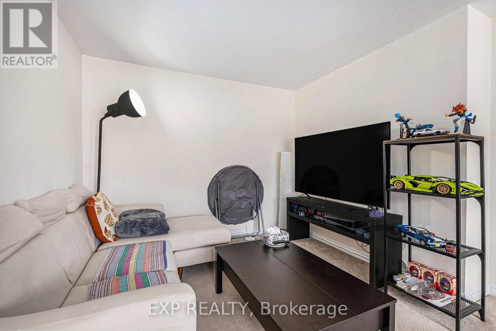 527 Snow Goose Street, Ottawa, Ontario  K2J 0T3 - Photo 12 - X12163398