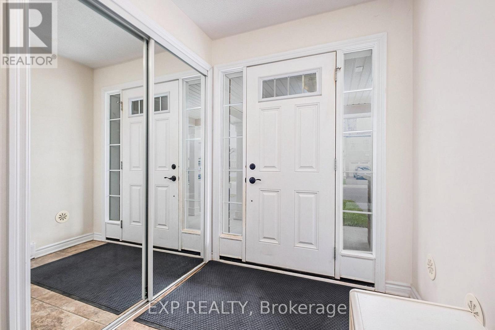 527 Snow Goose Street, Ottawa, Ontario  K2J 0T3 - Photo 5 - X12163398