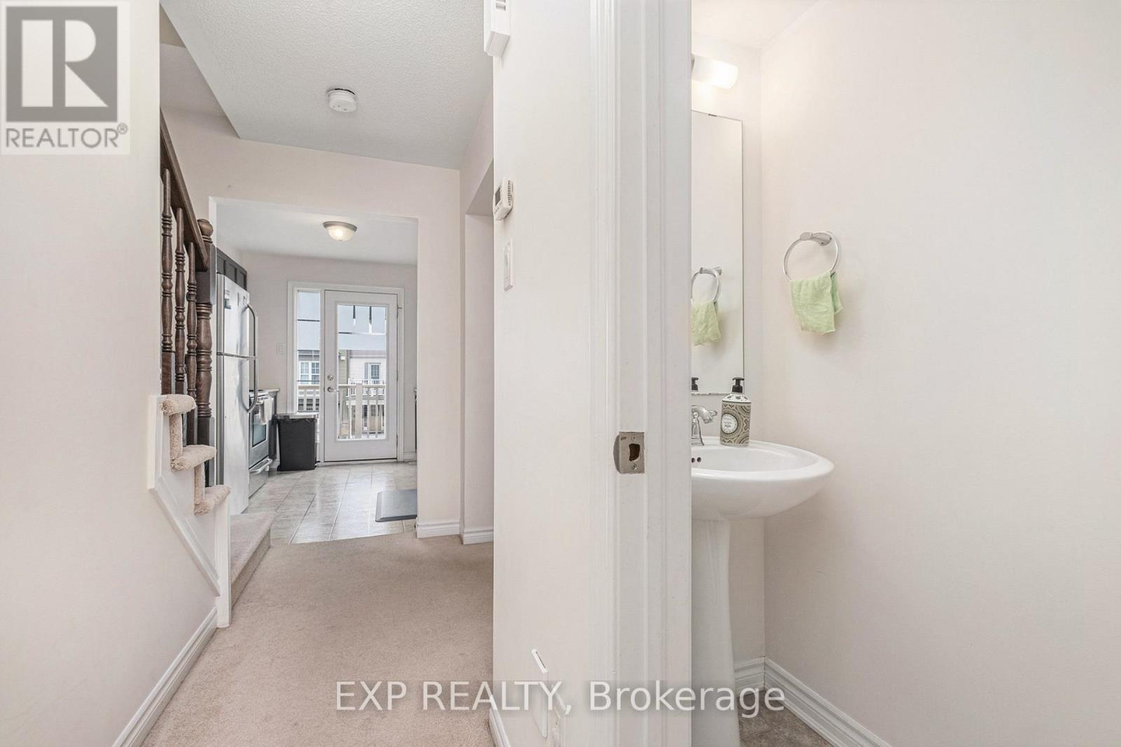 527 Snow Goose Street, Ottawa, Ontario  K2J 0T3 - Photo 8 - X12163398