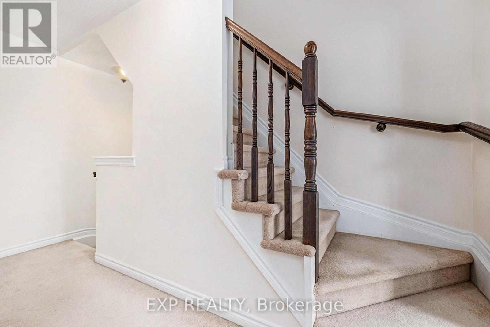 527 Snow Goose Street, Ottawa, Ontario  K2J 0T3 - Photo 9 - X12163398