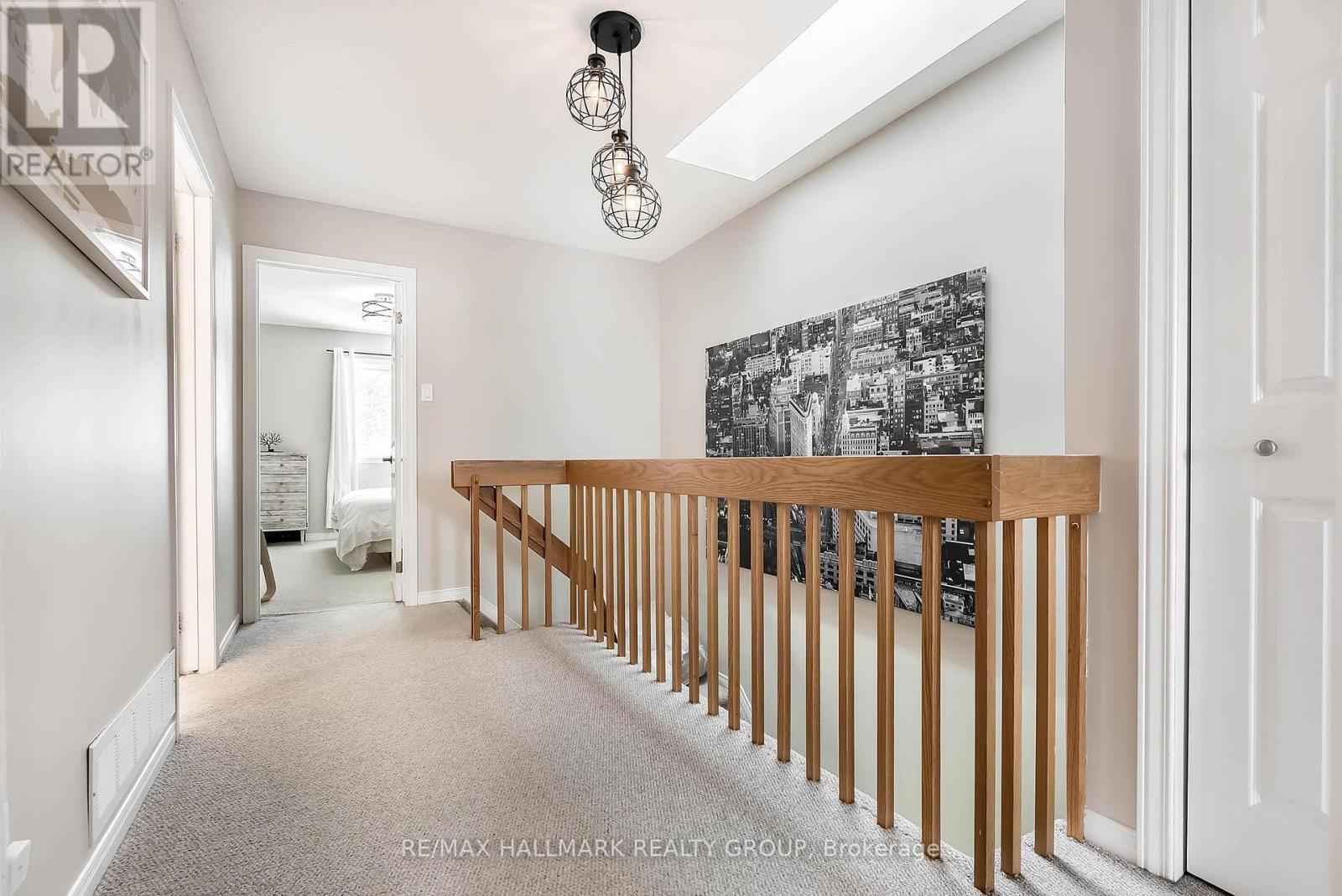 210 Provender Avenue, Ottawa, Ontario  K1K 4N7 - Photo 10 - X12163475
