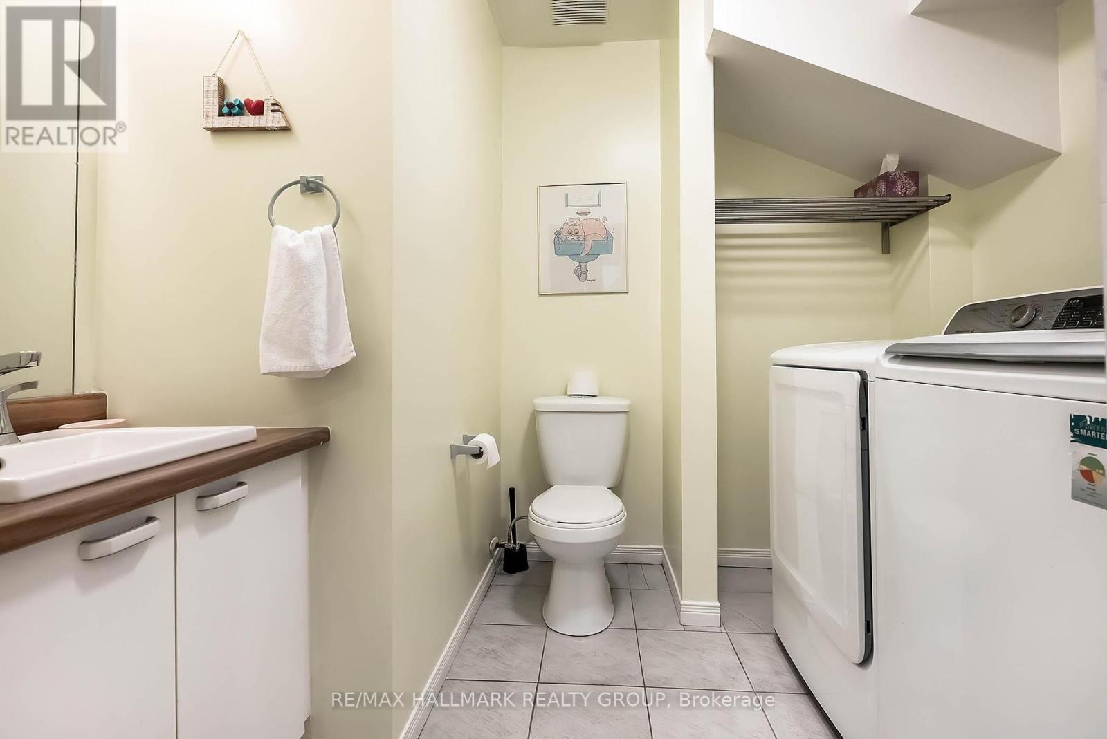 210 Provender Avenue, Ottawa, Ontario  K1K 4N7 - Photo 15 - X12163475