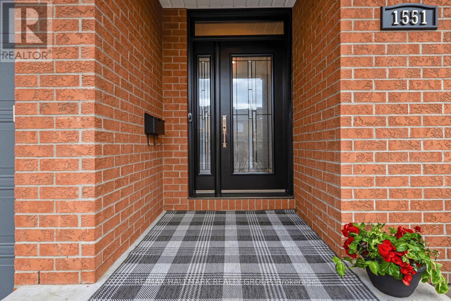Property at 1551 HENRI LAUZON STREET image 4