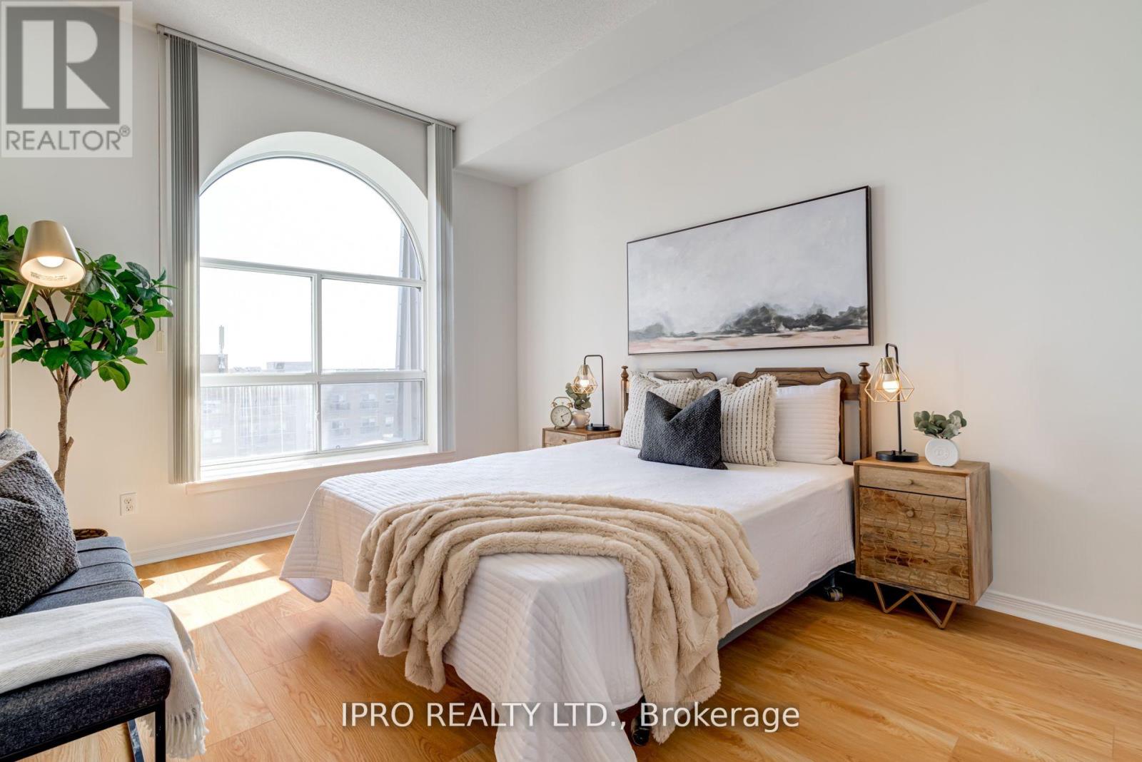 811 - 1 Maison Parc Court, Vaughan, Ontario  L4J 9K1 - Photo 7 - N12155429