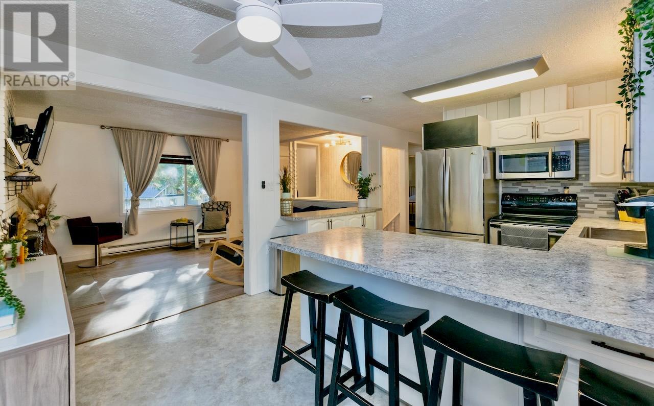 Property at 4179 Ashe Crescent image 3
