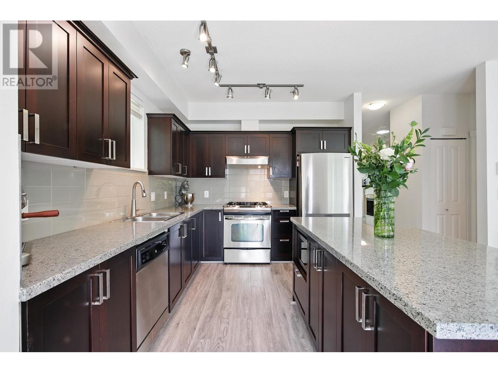 3341 Devonshire Avenue, Coquitlam, British Columbia  V3E 0B1 - Photo 16 - R2999959
