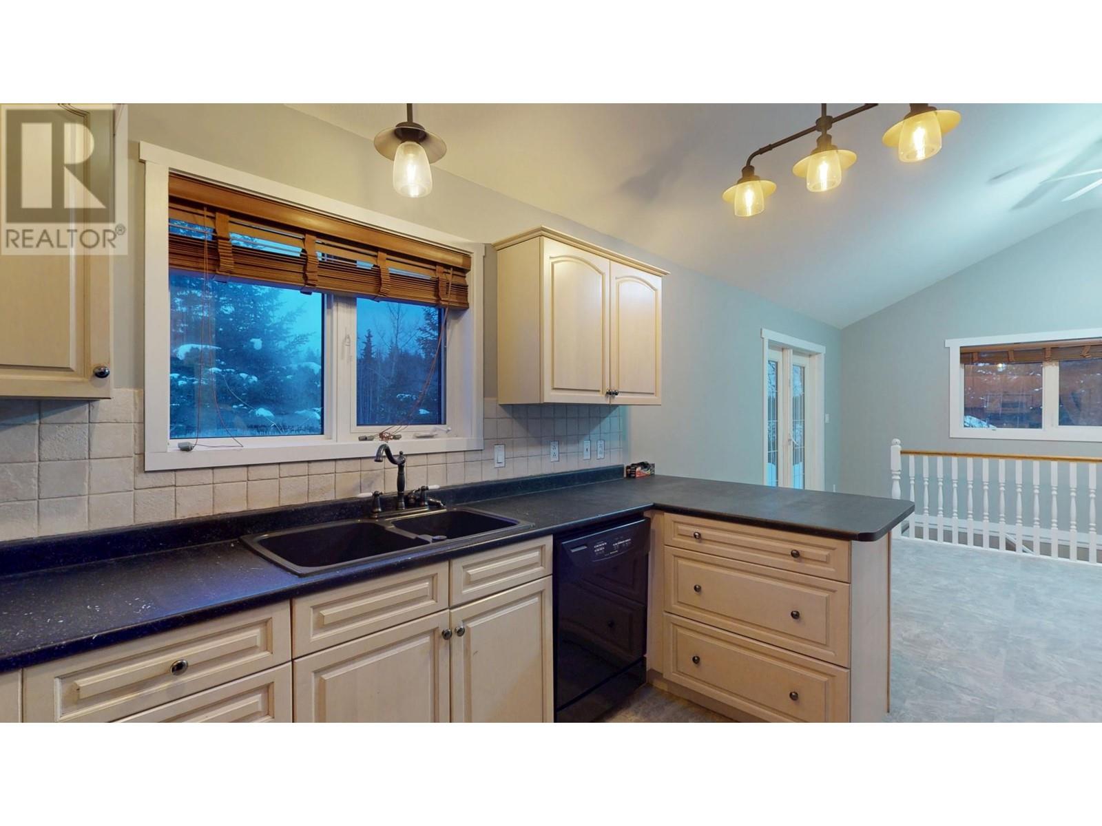 2668 Pinnacles Road, Quesnel, British Columbia  V2J 7G8 - Photo 13 - R3005501