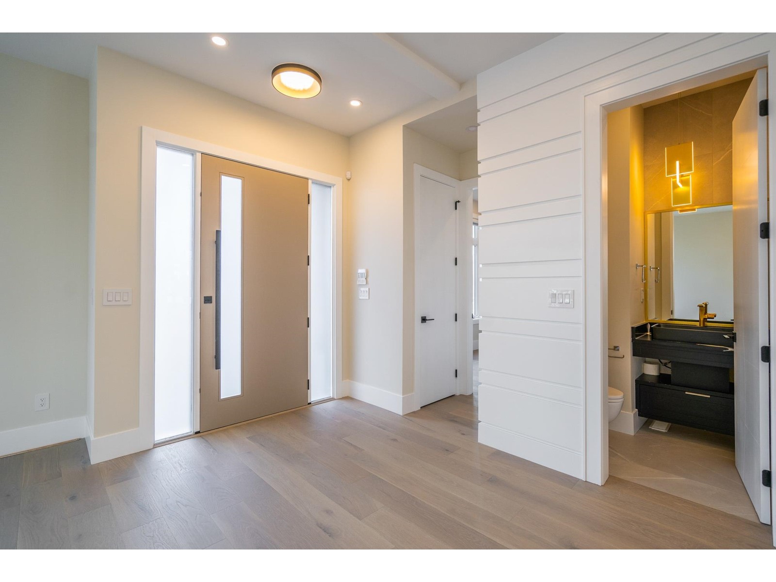 16548 22 Avenue, Surrey, British Columbia  V3Z 0V6 - Photo 10 - R3004722