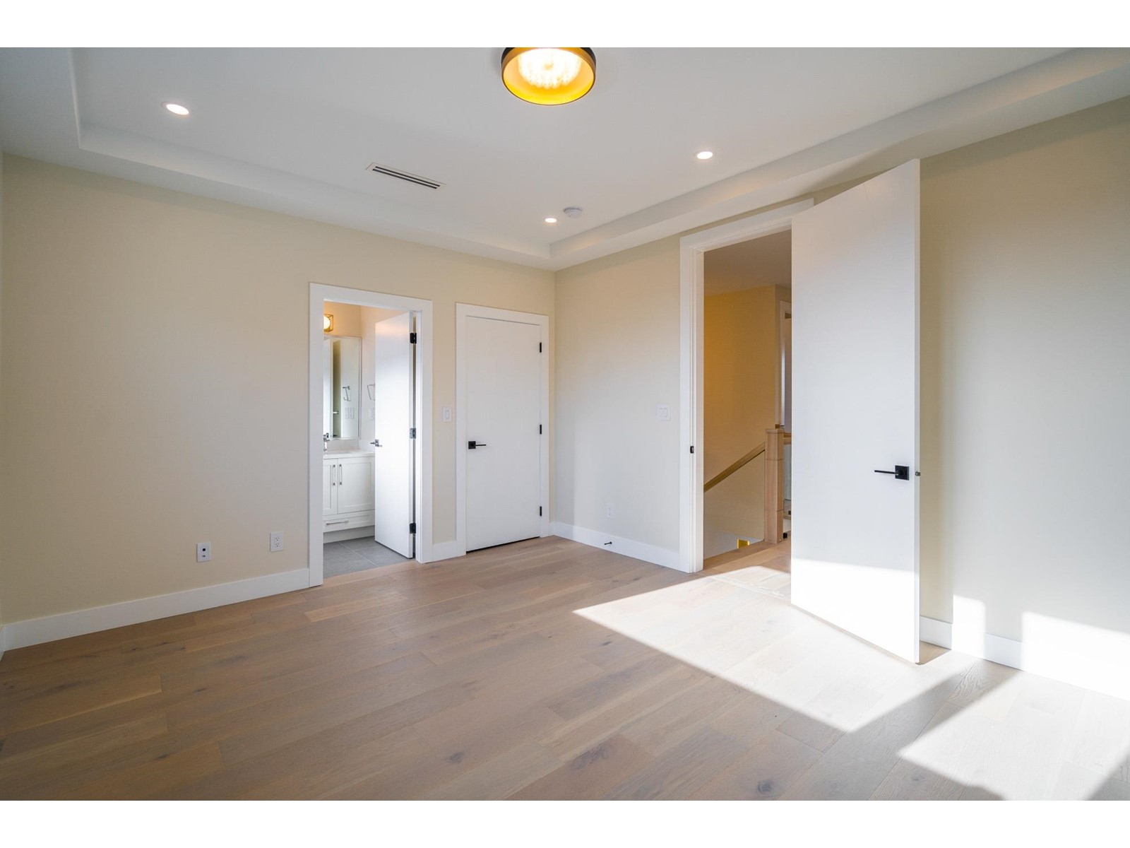 16548 22 Avenue, Surrey, British Columbia  V3Z 0V6 - Photo 9 - R3004722