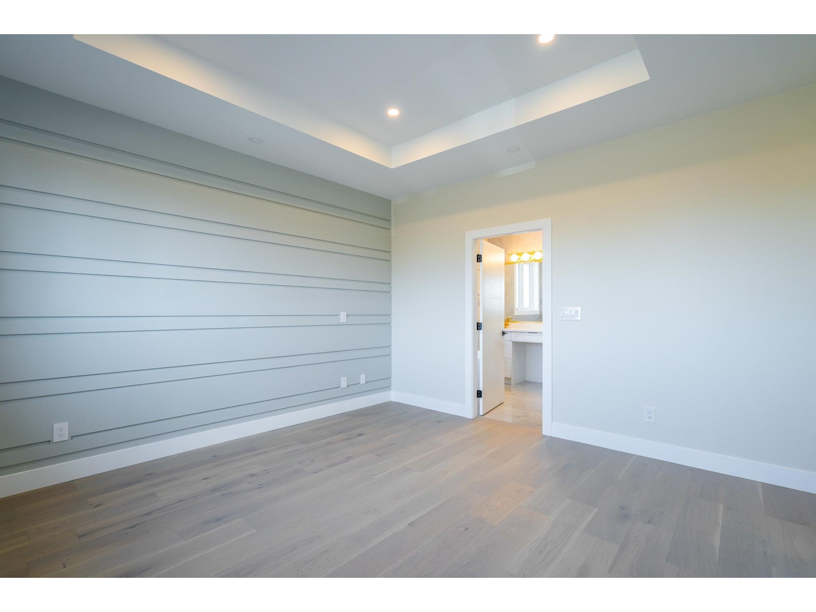 16548 22 Avenue, Surrey, British Columbia  V3Z 0V6 - Photo 5 - R3004722