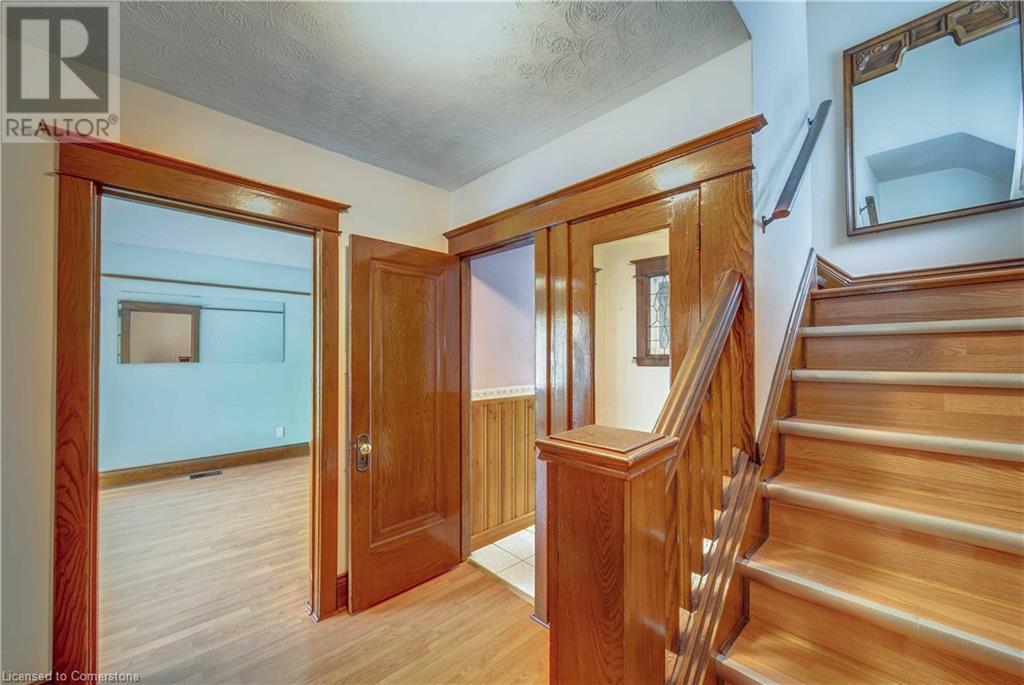 101 Houghton Avenue S, Hamilton, Ontario  L8K 2M9 - Photo 10 - 40730955