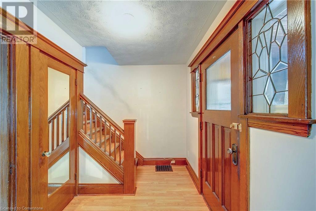 101 Houghton Avenue S, Hamilton, Ontario  L8K 2M9 - Photo 8 - 40730955