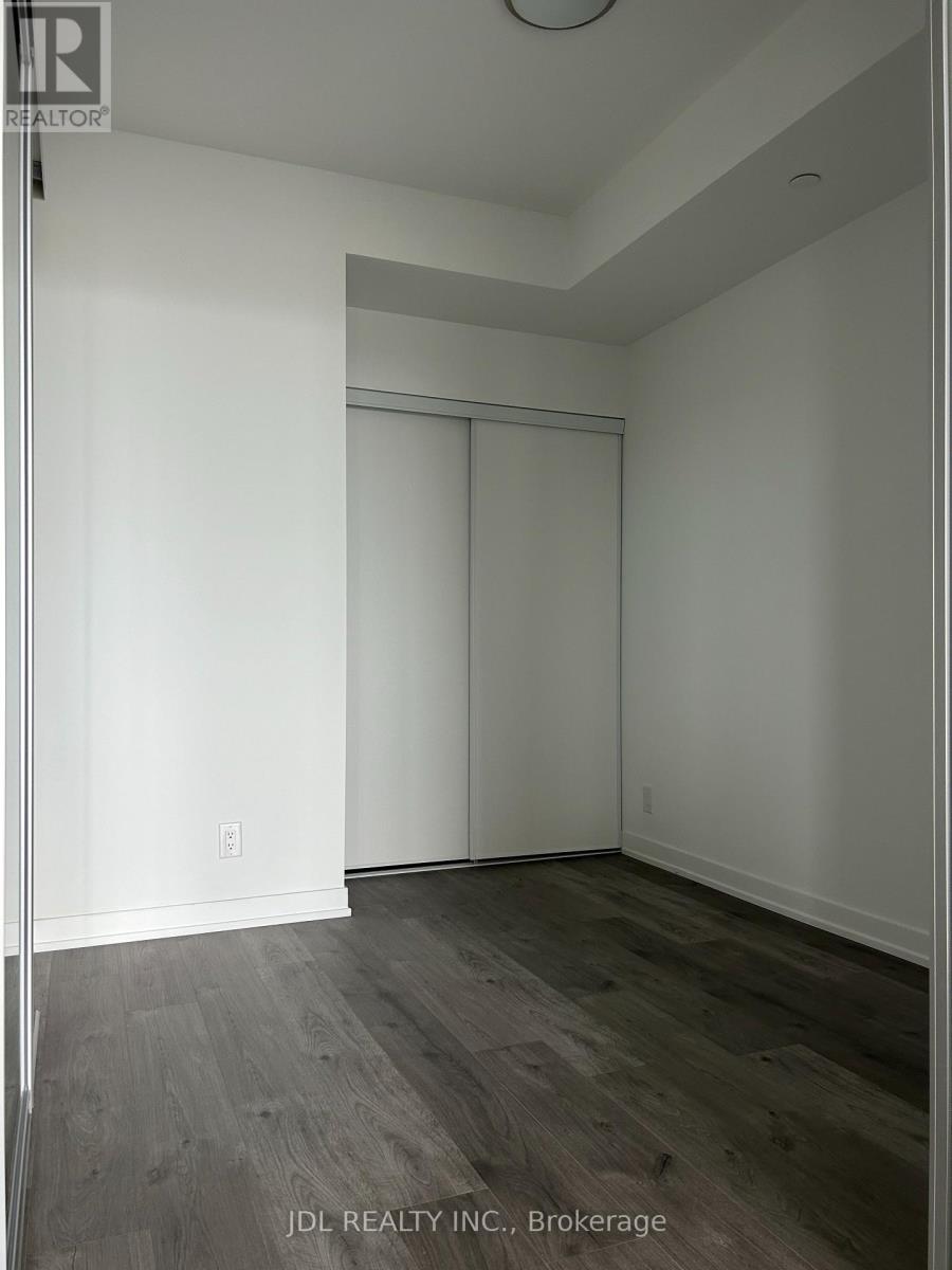 813 - 285 Dufferin St. Street W, Toronto, Ontario  M6K 1Z7 - Photo 4 - W12158680