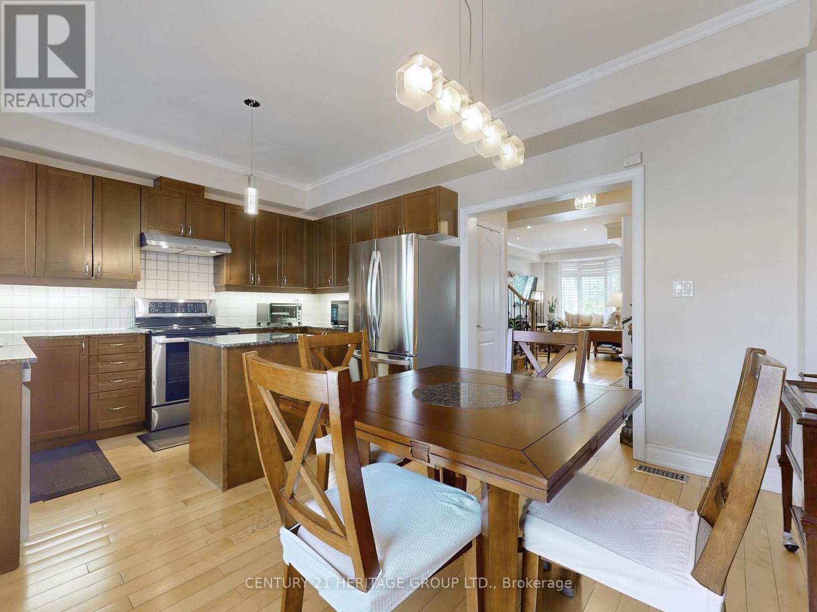 127 Mill Road, Toronto (Markland Wood), Ontario  M9C 1X9 - Photo 15 - W12162832