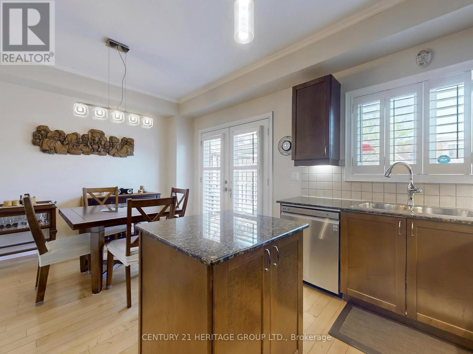 127 Mill Road, Toronto (Markland Wood), Ontario  M9C 1X9 - Photo 13 - W12162832