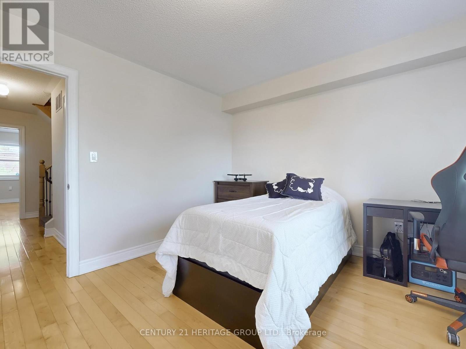 127 Mill Road, Toronto (Markland Wood), Ontario  M9C 1X9 - Photo 25 - W12162832