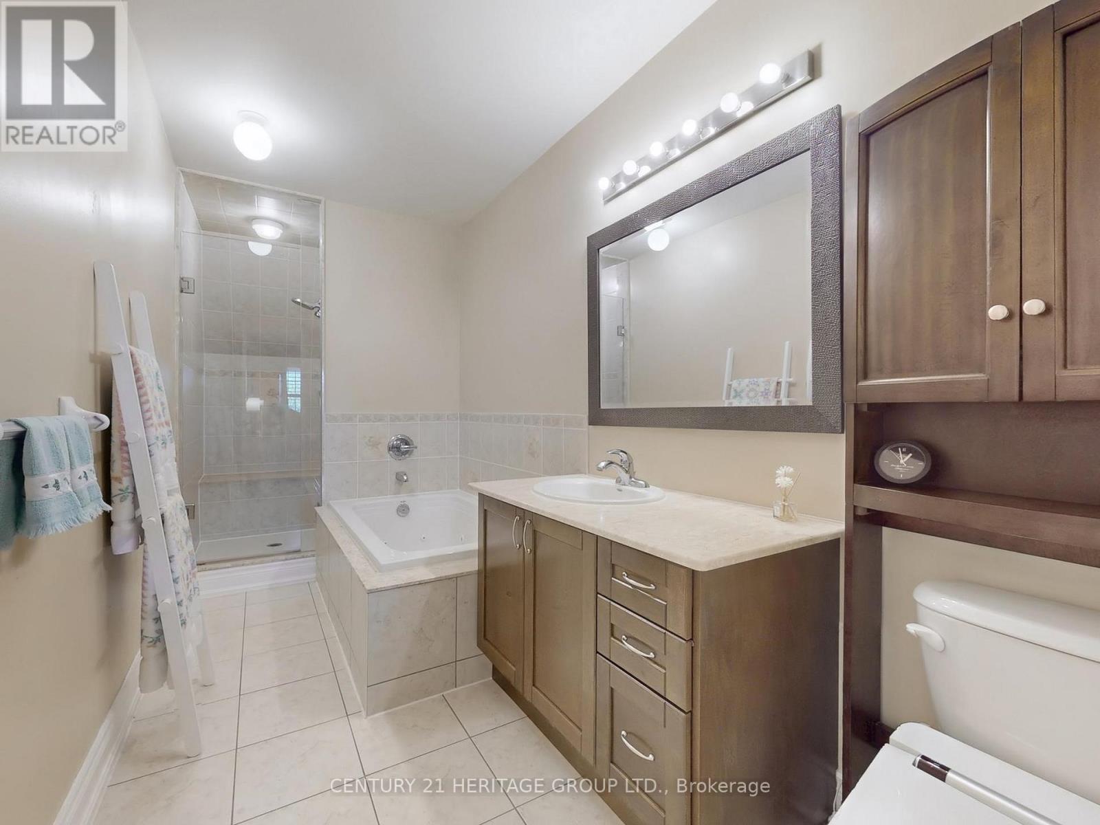 127 Mill Road, Toronto (Markland Wood), Ontario  M9C 1X9 - Photo 36 - W12162832