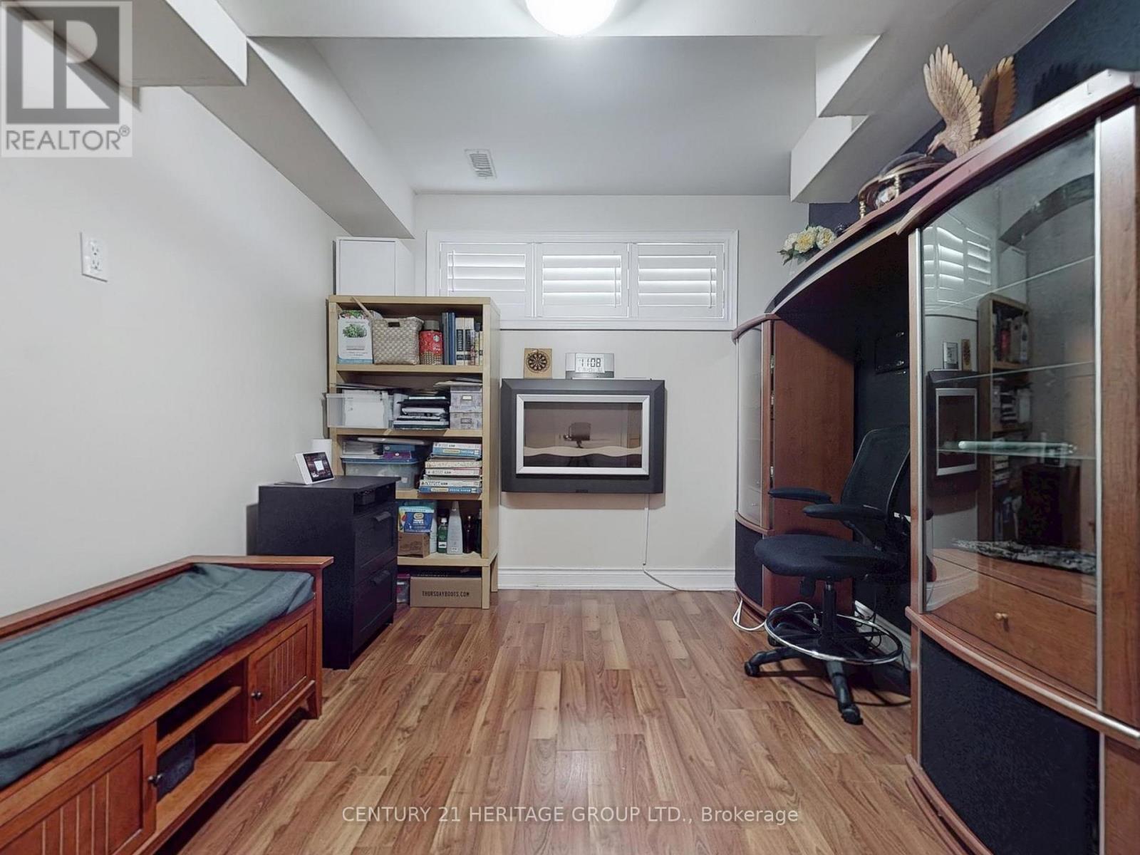 127 Mill Road, Toronto (Markland Wood), Ontario  M9C 1X9 - Photo 42 - W12162832