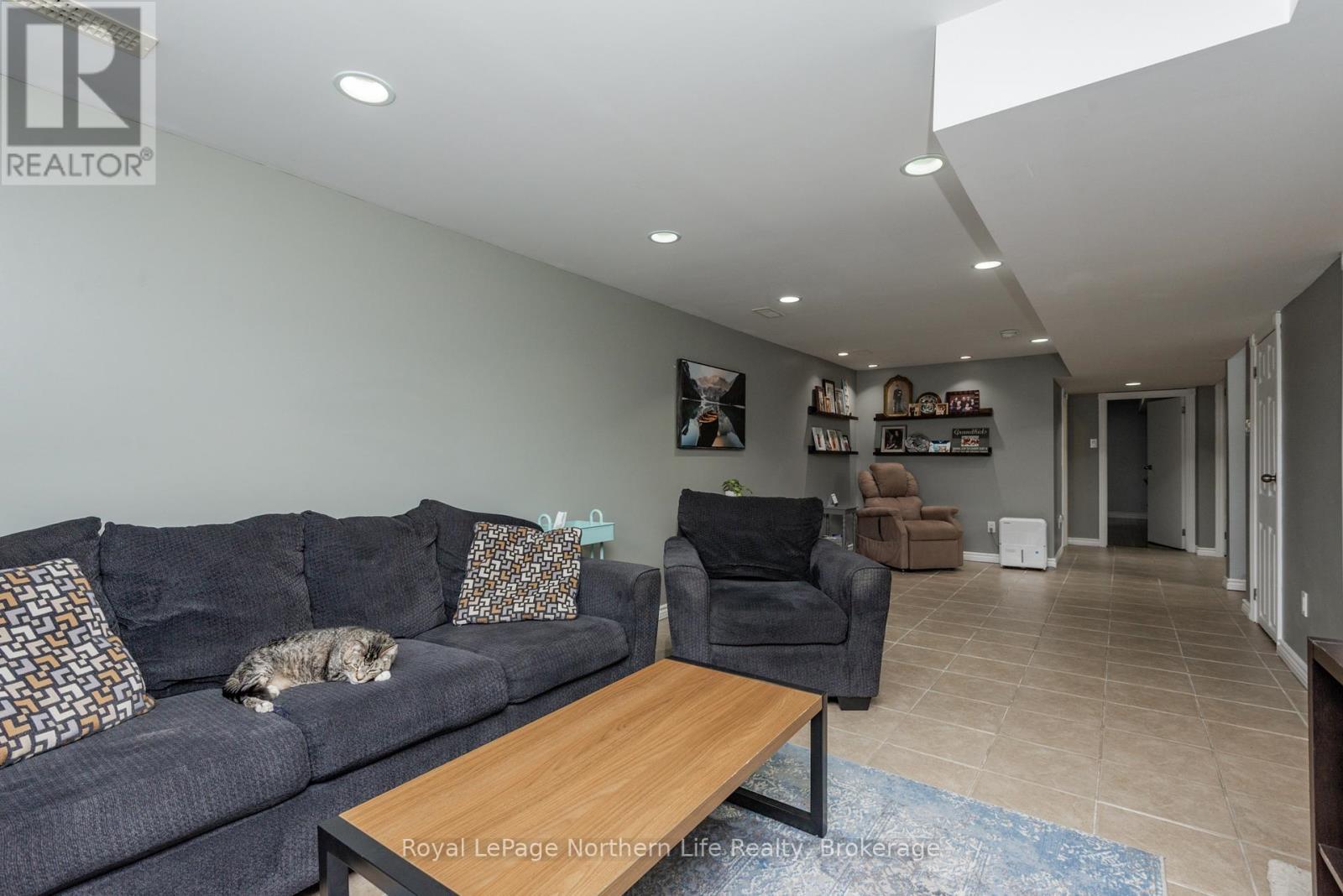 125 Johnston Road, North Bay, Ontario  P1B 8G1 - Photo 28 - X12163574