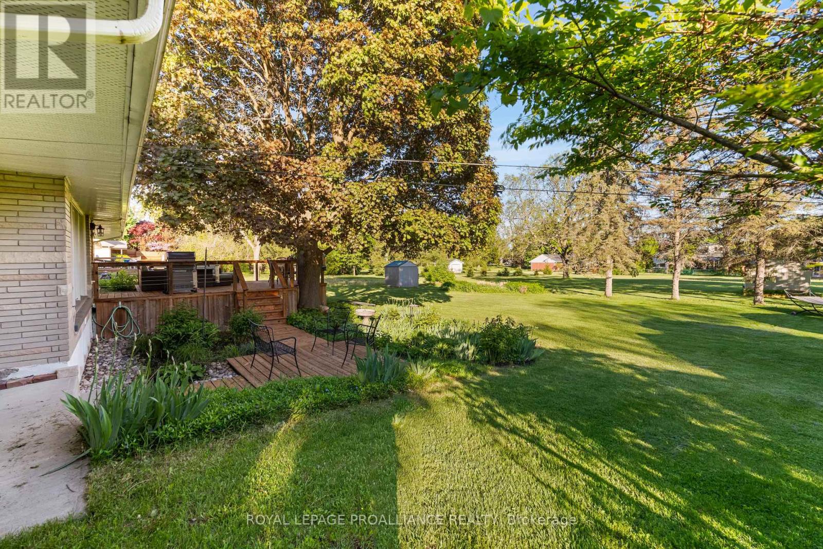 7 Hutton Drive, Belleville, Ontario  K8P 1E9 - Photo 23 - X12163246