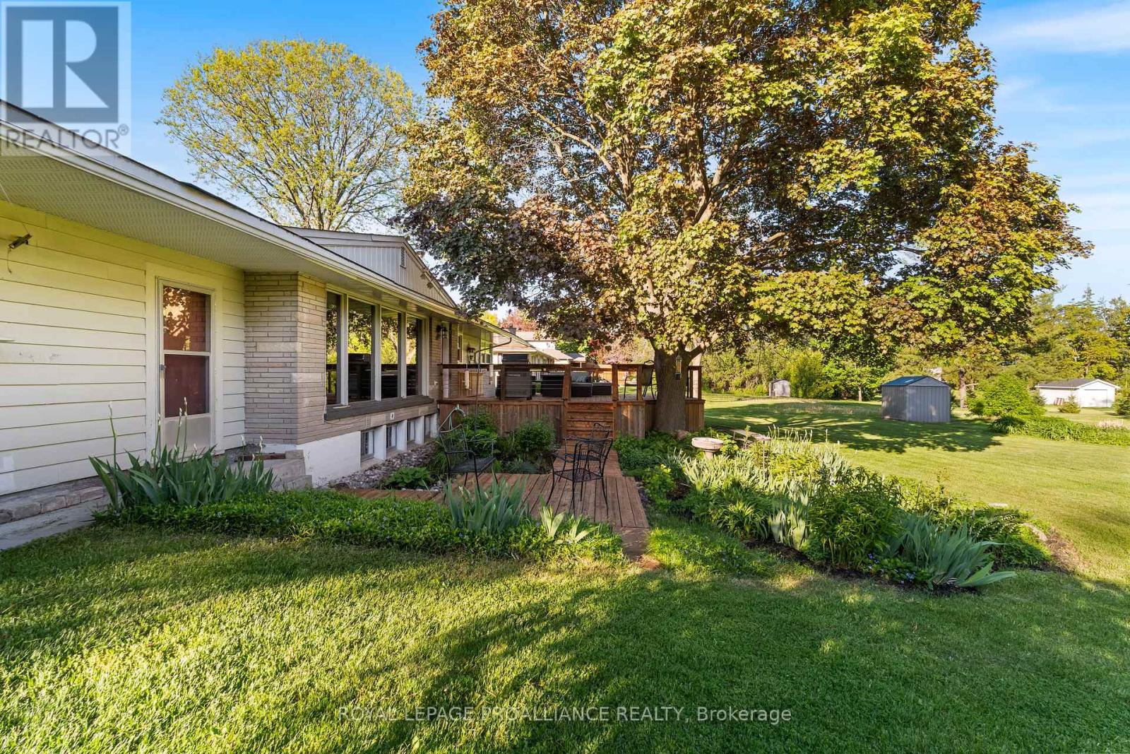 7 Hutton Drive, Belleville, Ontario  K8P 1E9 - Photo 24 - X12163246