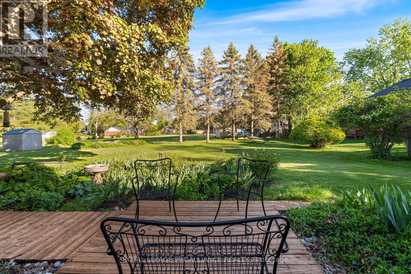 7 Hutton Drive, Belleville, Ontario  K8P 1E9 - Photo 25 - X12163246
