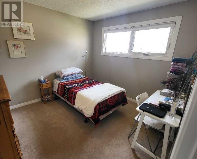 817 7 Street N, Lethbridge, Alberta  T1H 1Y6 - Photo 7 - A2216350