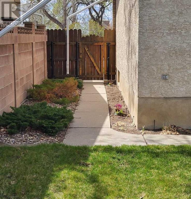 817 7 Street N, Lethbridge, Alberta  T1H 1Y6 - Photo 29 - A2216350
